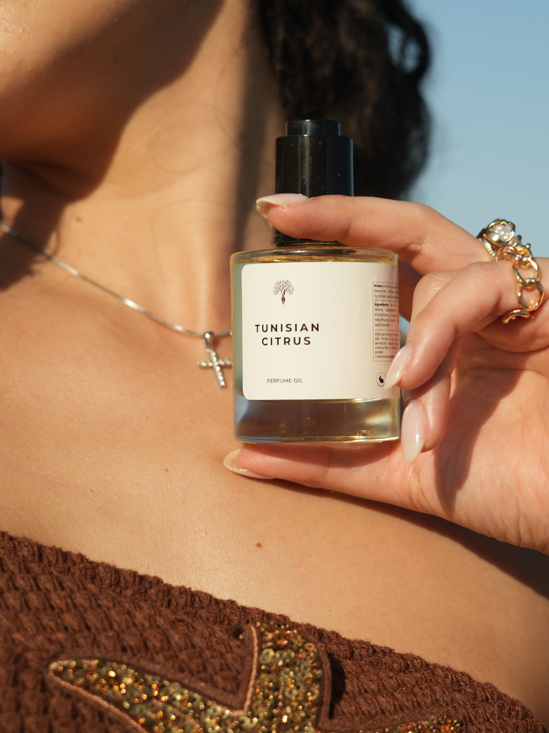 The Benefits of Organic Ingredients in Perfume Oils